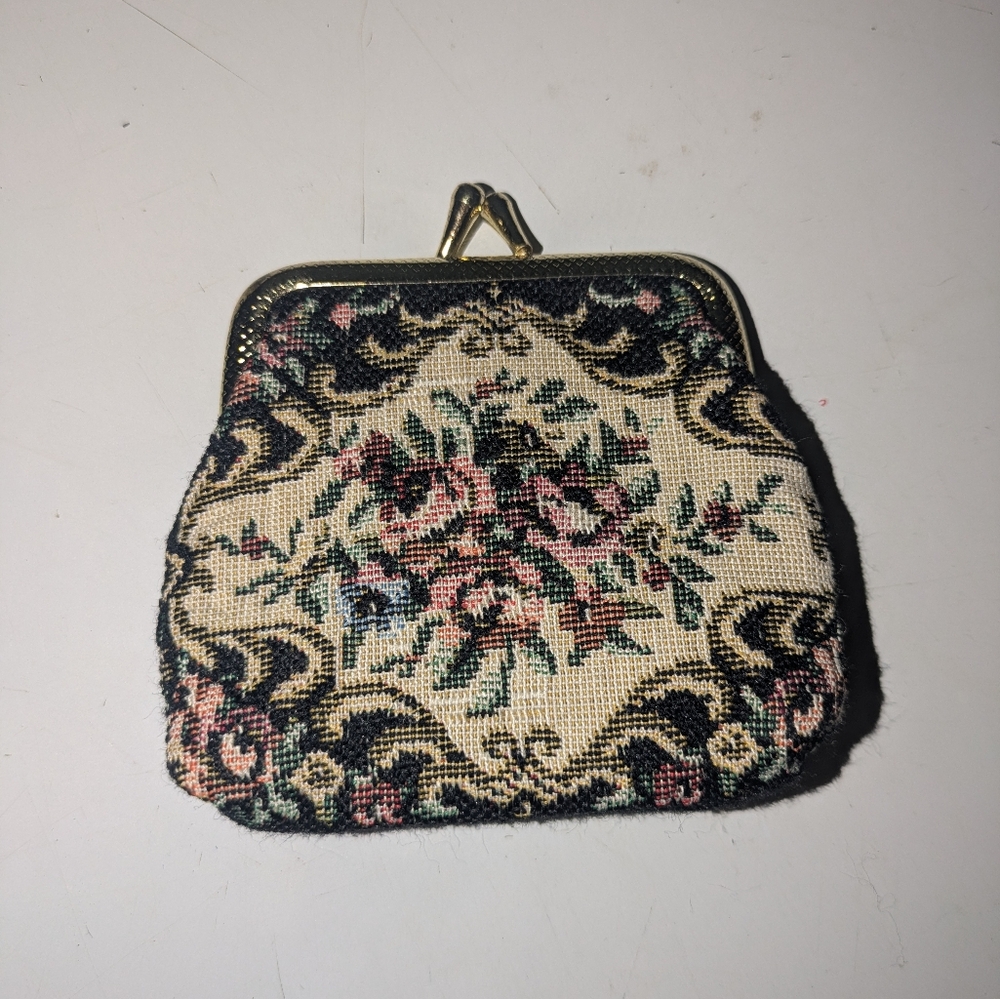 Vintage Embroidered Floral Tapestry Double Sided Coin Purse With Kiss Lock Clasp